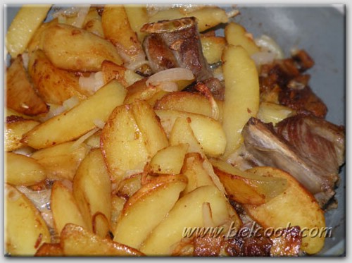 Жареная картошка со свининой